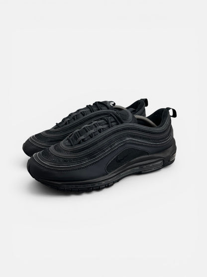 Nike Air Max 97 Triple Black AM97 Triple Black - buty sportowe, widok z boku