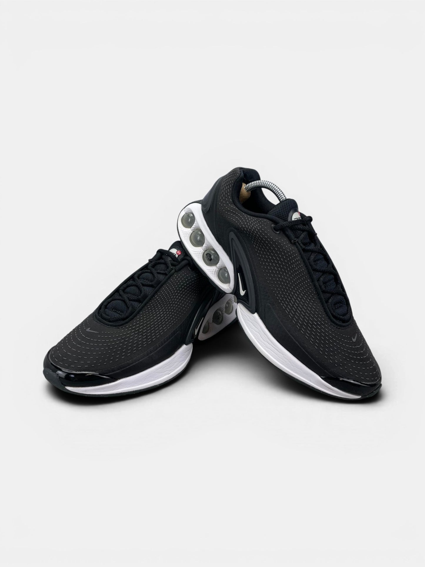 Nike Air Max Dn Dark Grey — buty sportowe męskie w bardzo dobrym stanie rozmiar 42.5, boczny profil