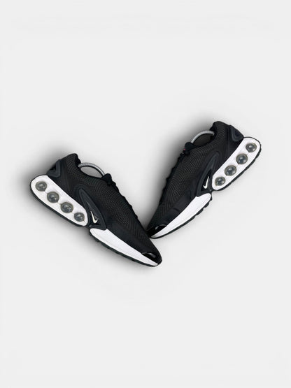 Nike Air Max Dn Dark Grey — buty sportowe męskie w bardzo dobrym stanie rozmiar 42.5, zewnętrzny panel prawego buta