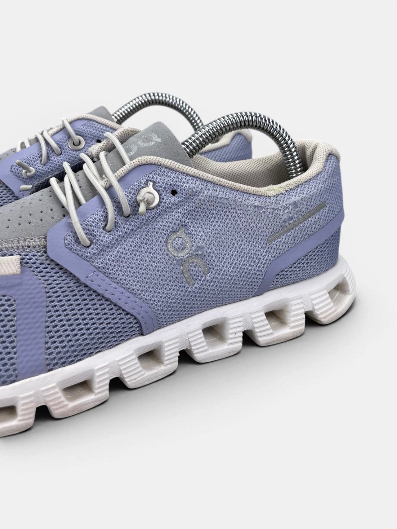 On Cloud 5 — buty sportowe damskie w bardzo dobrym stanie rozmiar 37.5, opcjonalne zdjęcie 1