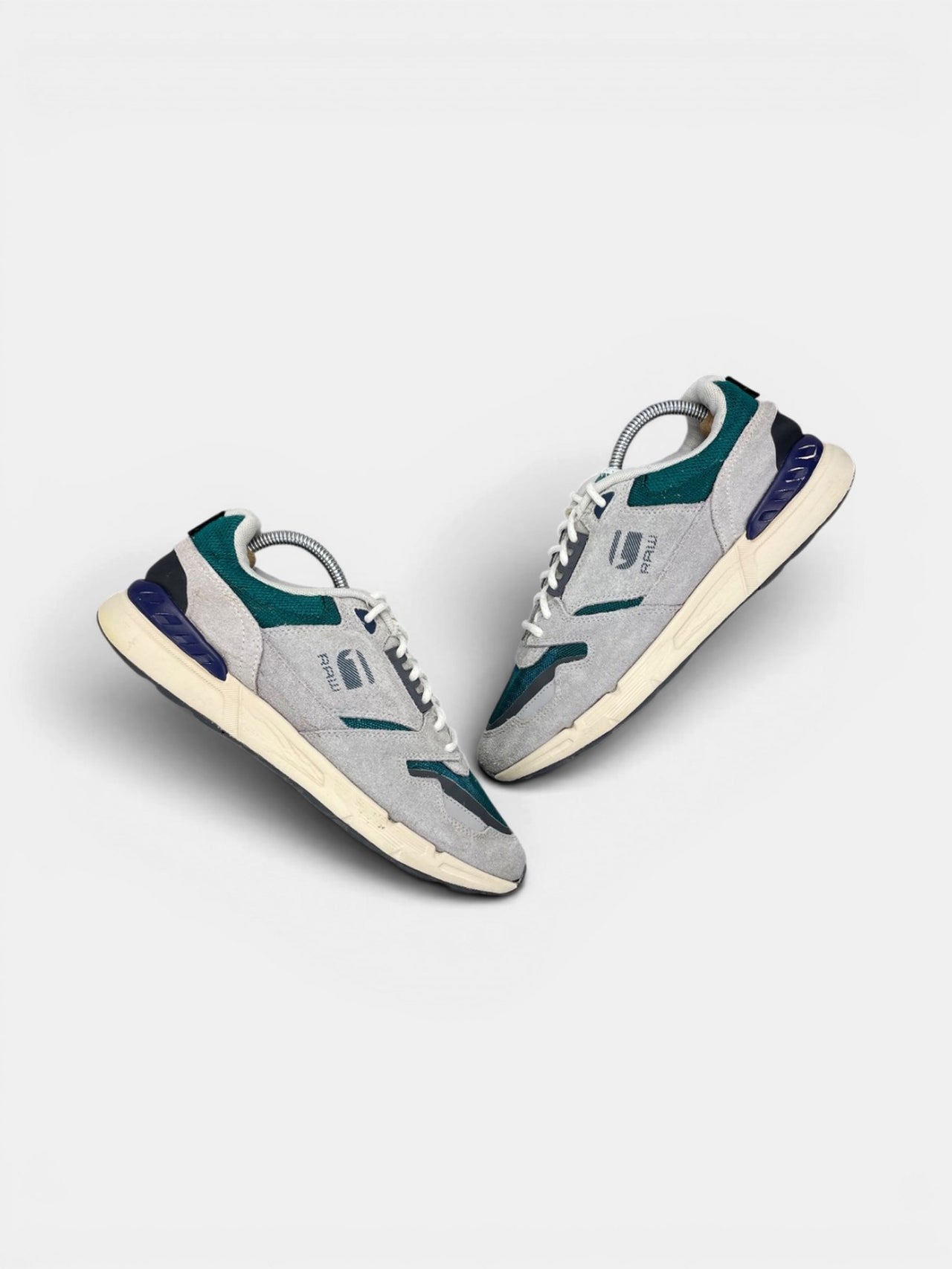 G-Star Raw Sneakers — buty sportowe męskie w bardzo dobrym stanie rozmiar 42, widok z góry na zewnętrzną stronę butów
