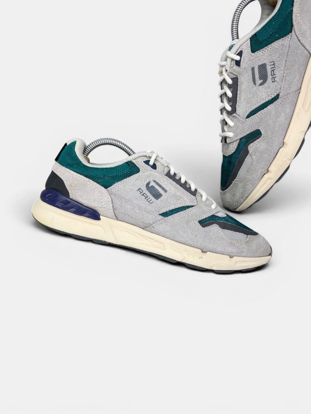 G-Star Raw Sneakers — buty sportowe męskie w bardzo dobrym stanie rozmiar 42, zewnętrzny panel lewego buta