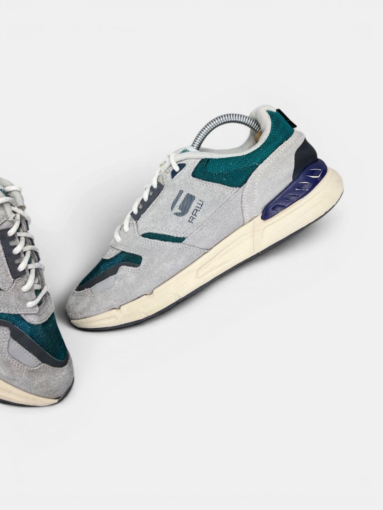 G-Star Raw Sneakers — buty sportowe męskie w bardzo dobrym stanie rozmiar 42, widok z góry na wewnętrzną stronę butów