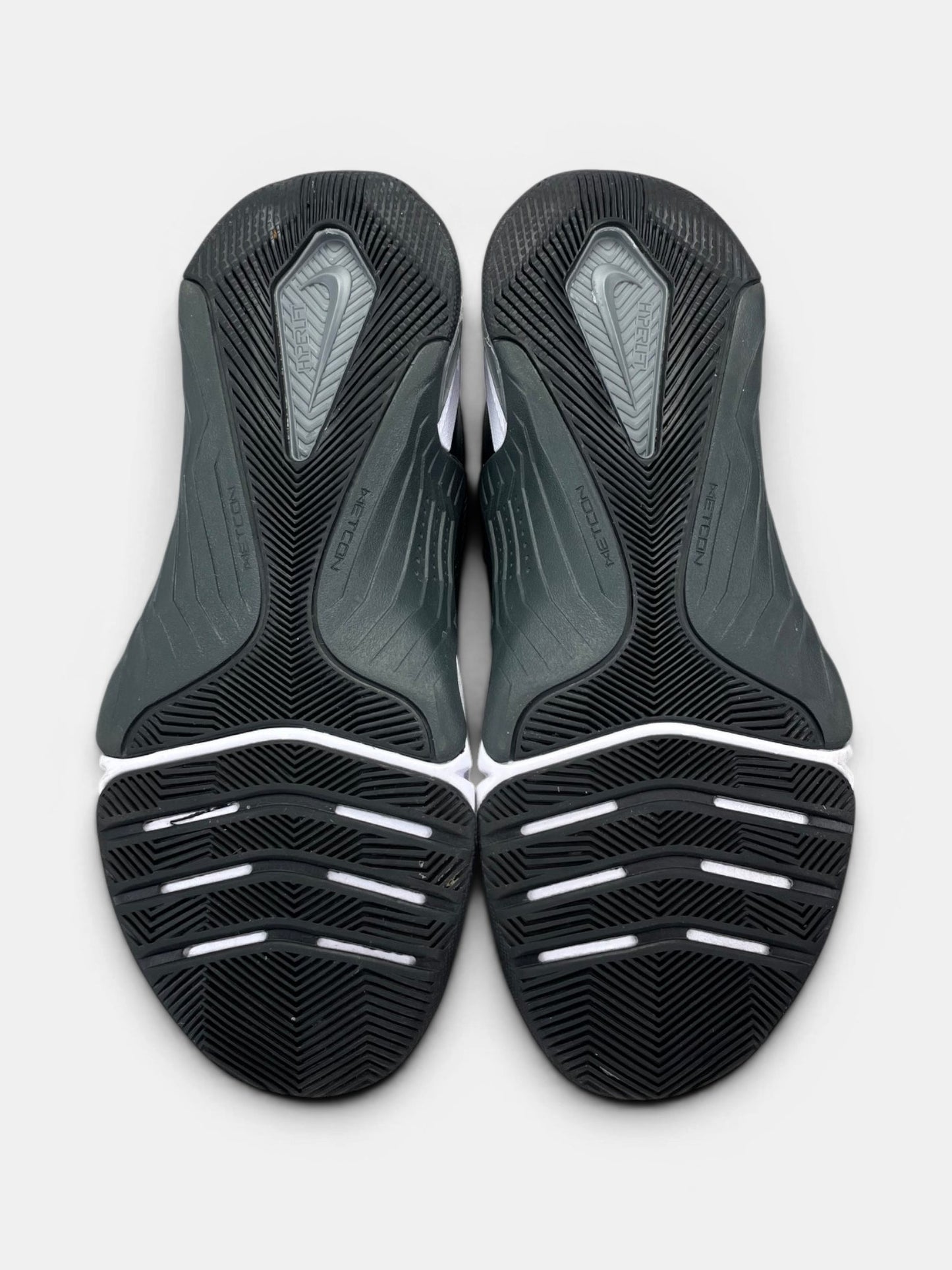Nike Metcon 8 Black Dark Smoke Grey — buty sportowe damskie w bardzo dobrym stanie rozmiar 36.5, podeszwa