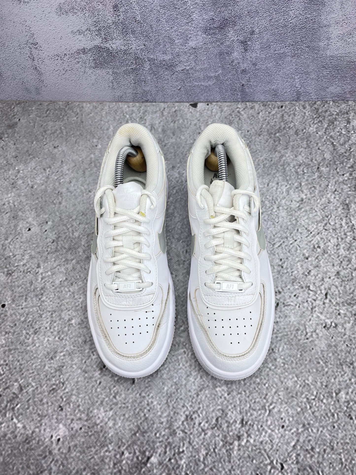 Nike Air Force 1 Shadow Triple White — buty sportowe męskie w bardzo dobrym stanie rozmiar 40, widok z góry