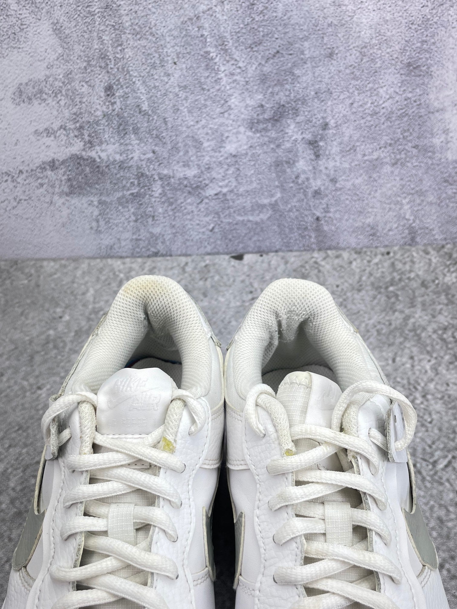 Nike Air Force 1 Shadow Triple White — buty sportowe męskie w bardzo dobrym stanie rozmiar 40, zapiętki butów