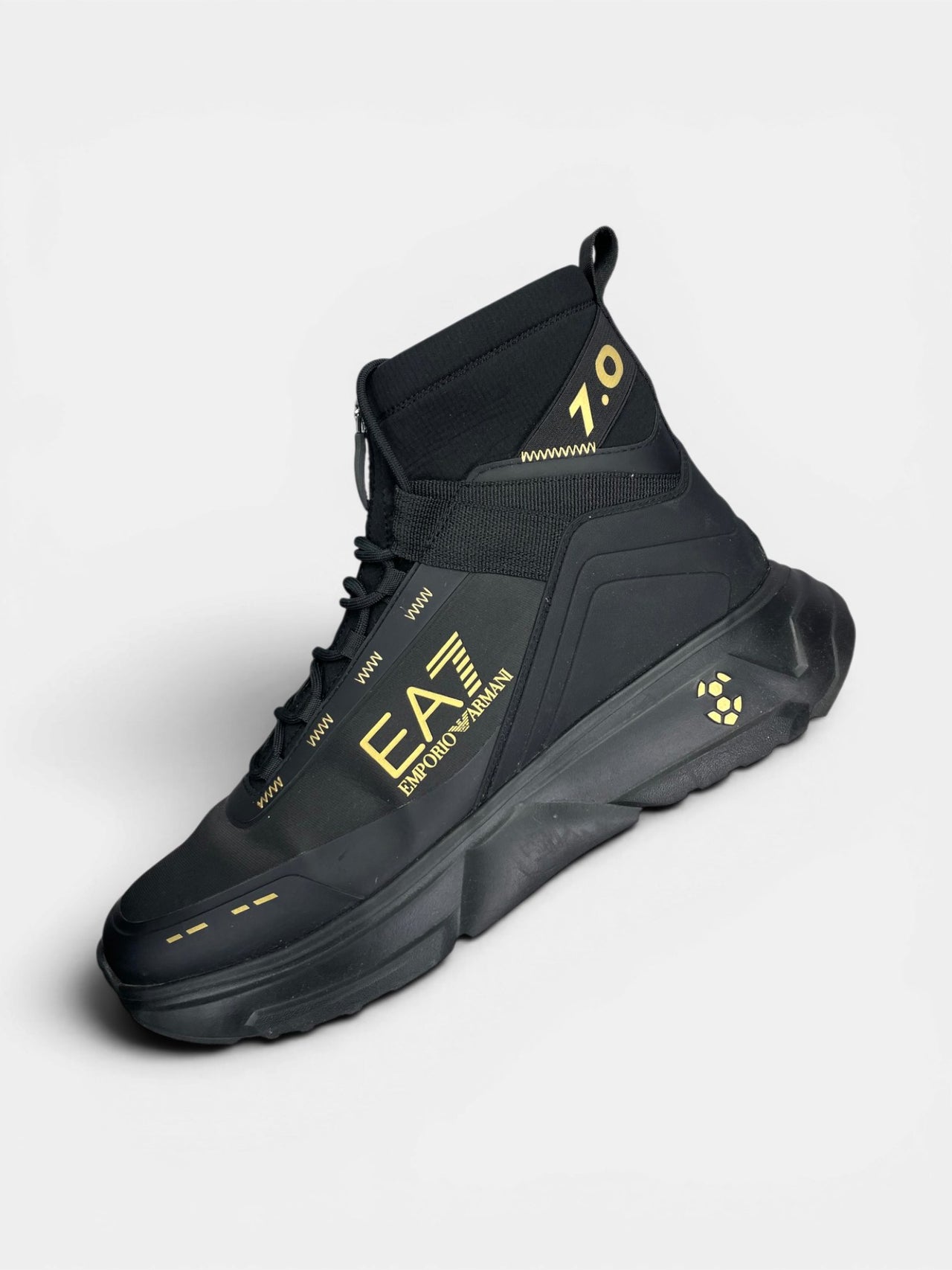 Ea7 Emporio Armani 7.0 — buty sportowe męskie w bardzo dobrym stanie rozmiar 44.5, widok z góry na wewnętrzną stronę butów