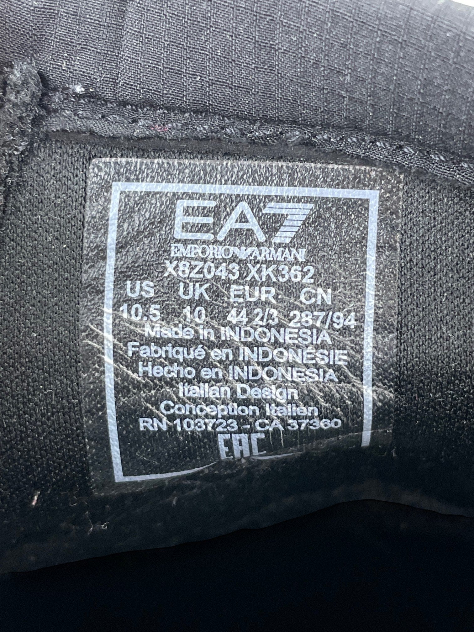 Ea7 Emporio Armani 7.0 — buty sportowe męskie w bardzo dobrym stanie rozmiar 44.5, opcjonalne zdjęcie 2