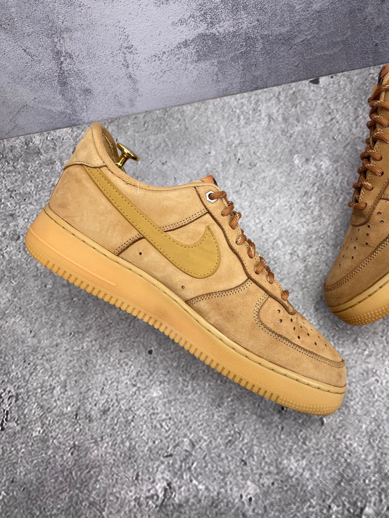 Nike Air Force 1 '07 WB Flax - buty sportowe, wewnętrzny panel lewego buta