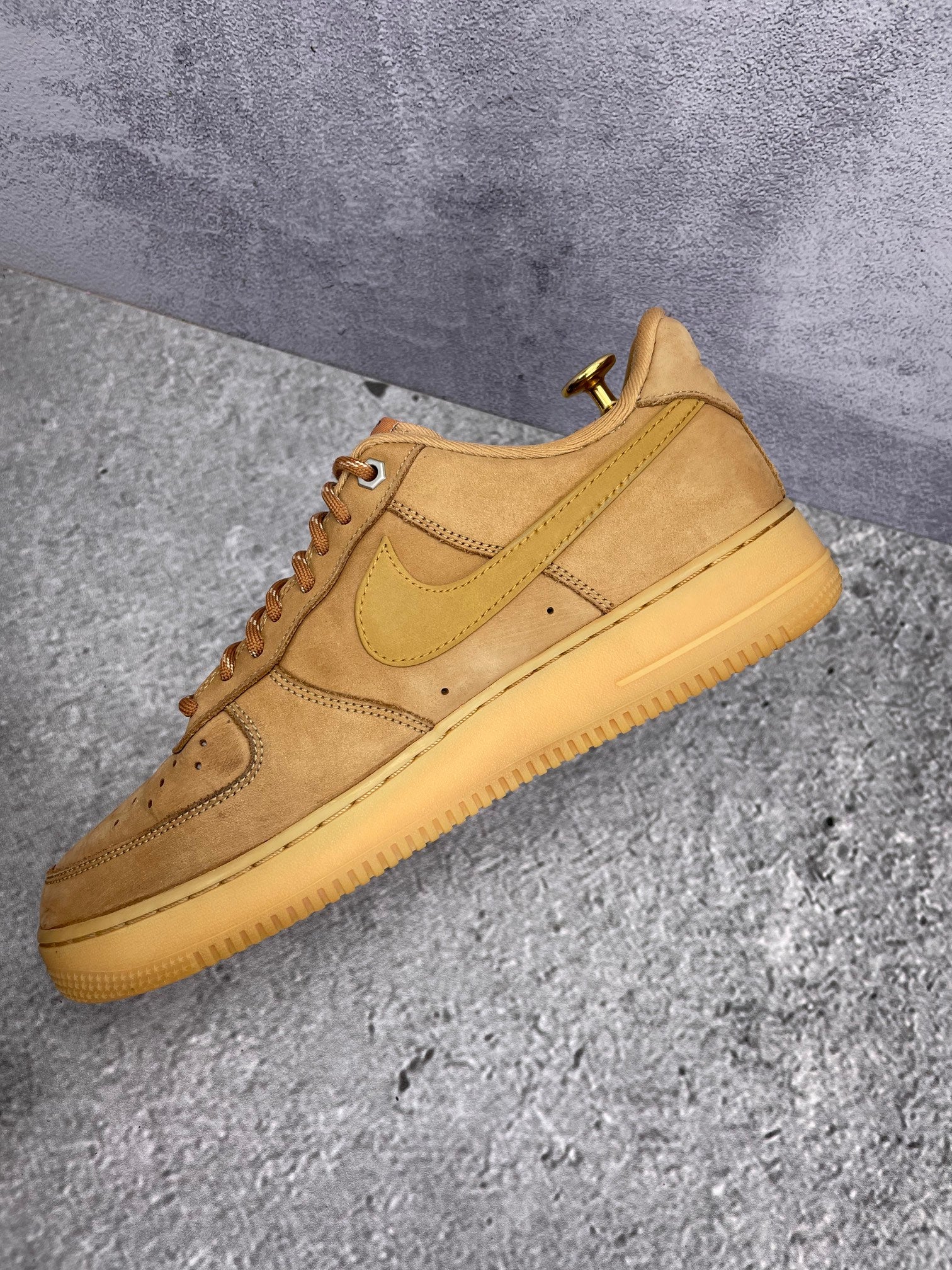 Nike Air Force 1 '07 WB Flax - buty sportowe, wewnętrzny panel prawego buta