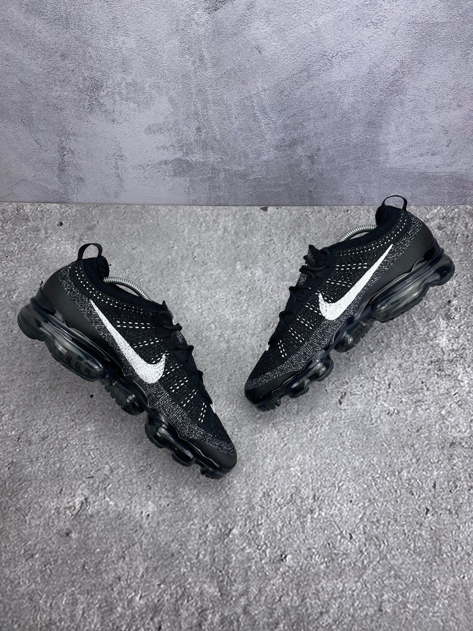 Nike Air VaporMax 2023 Flyknit Oreo - buty sportowe, zewnętrzny panel prawego buta