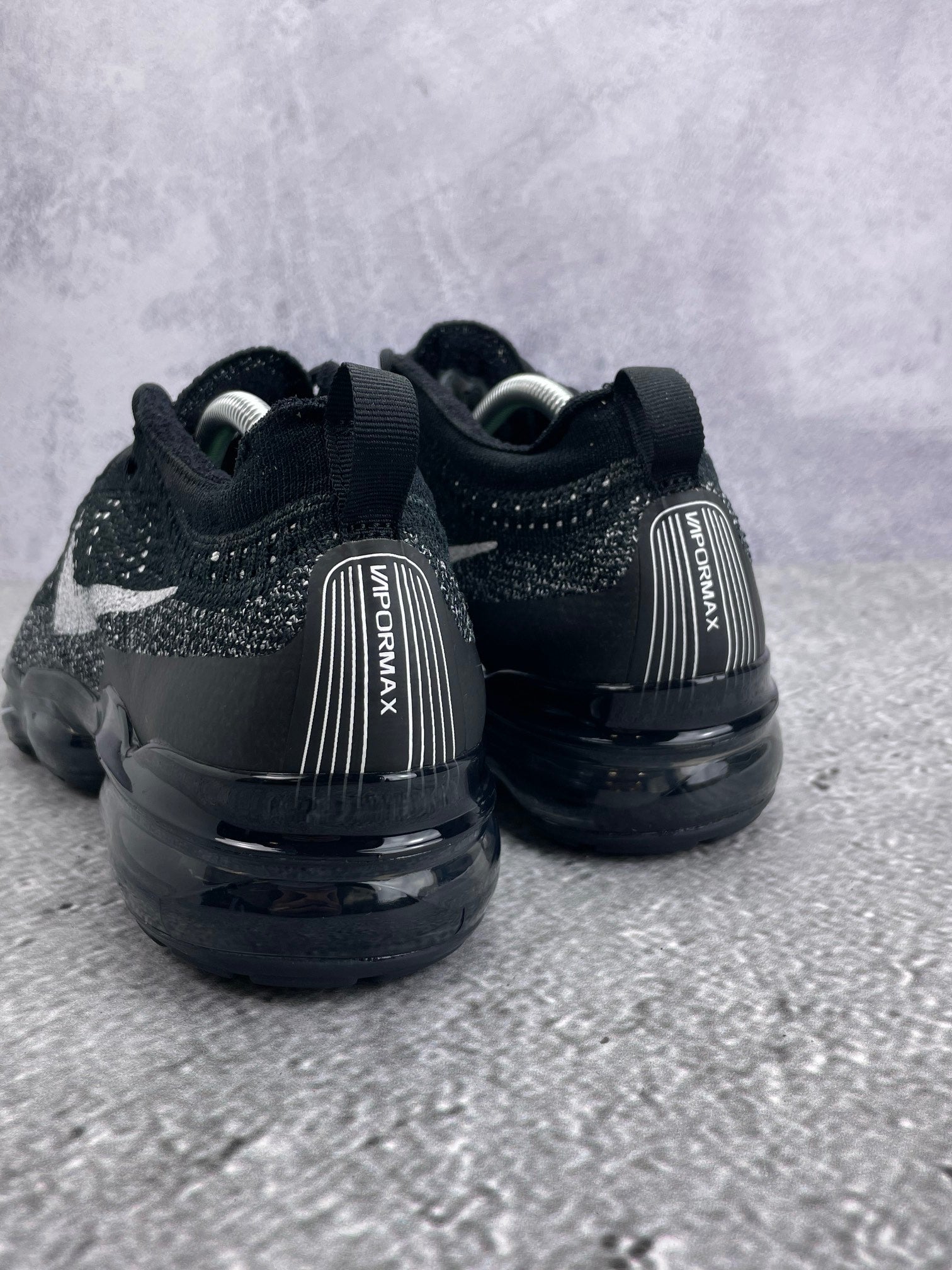 Nike Air VaporMax 2023 Flyknit Oreo - buty sportowe, widok z tyłu