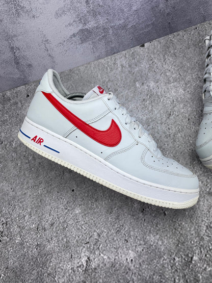 Nike Air Force 1 '07 USA - buty sportowe, zewnętrzny panel lewego buta