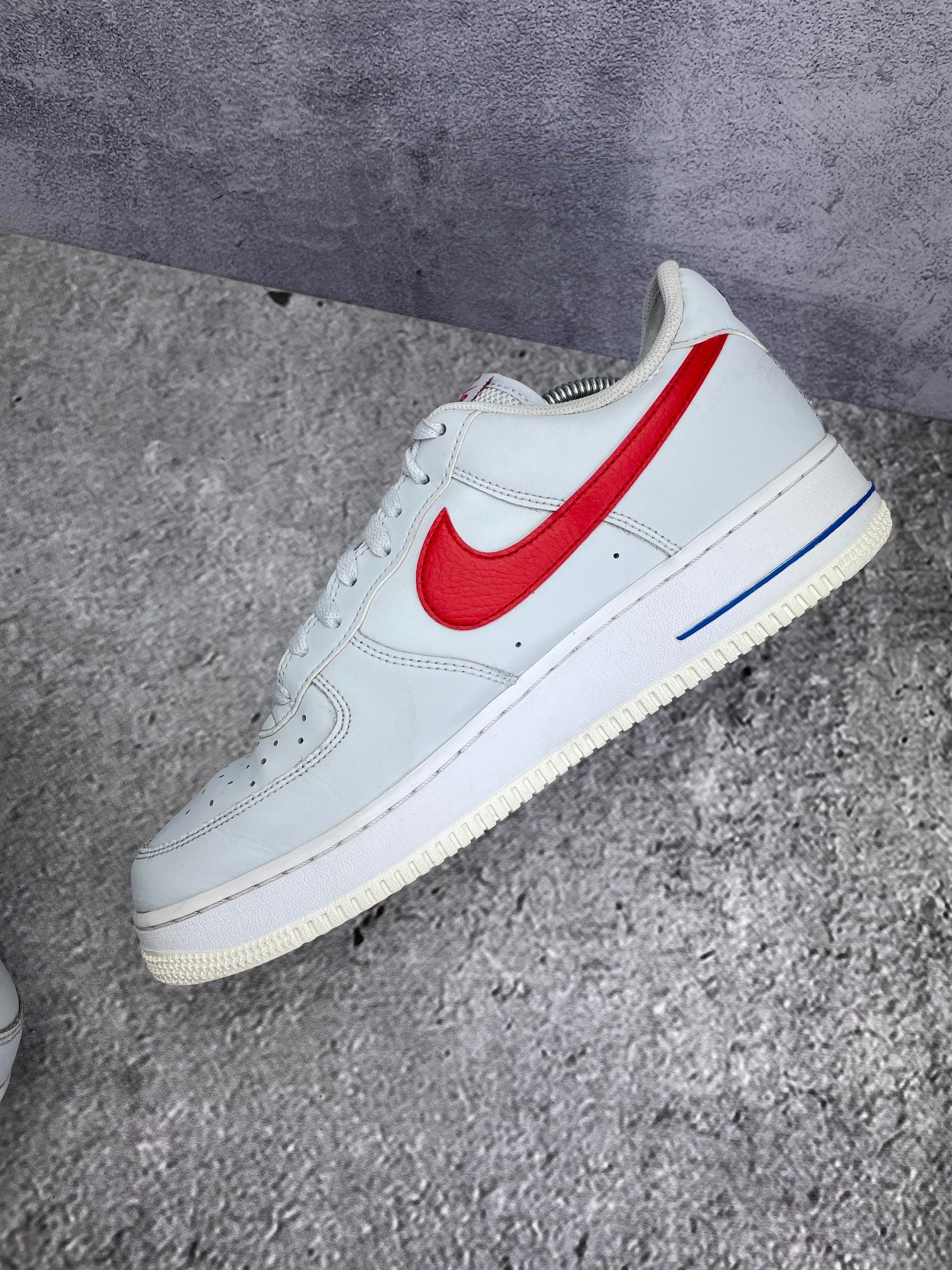 Nike Air Force 1 '07 USA - buty sportowe, wewnętrzny panel prawego buta