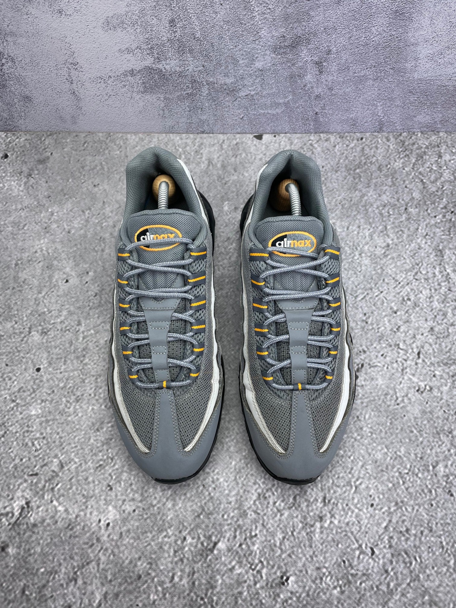 Nike Air Max 95 Cool Grey Sundial — buty sportowe męskie w bardzo dobrym stanie rozmiar 45, widok z góry