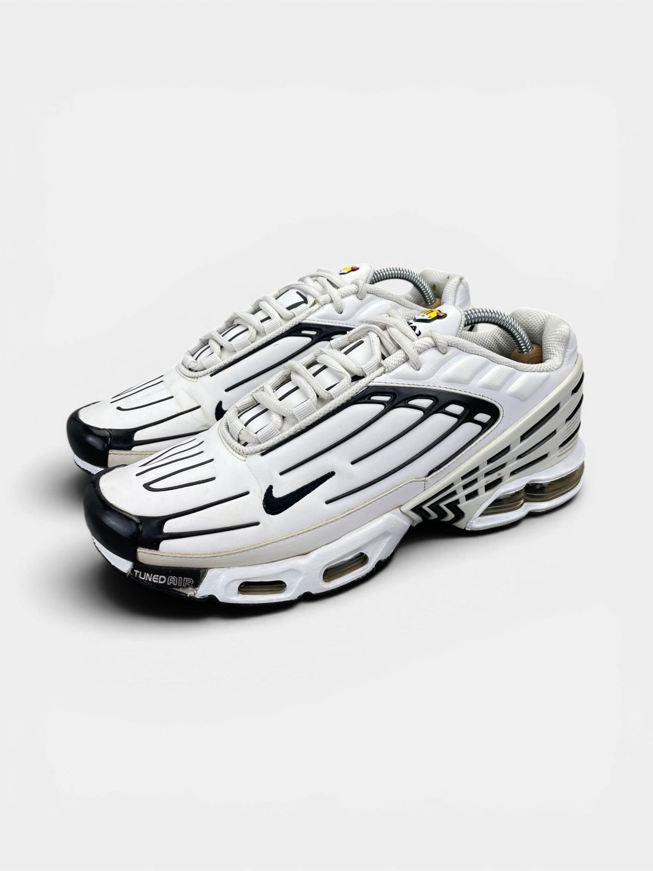 Nike Air Max Plus III Leather — buty sportowe męskie w bardzo dobrym stanie rozmiar 42.5, widok z boku