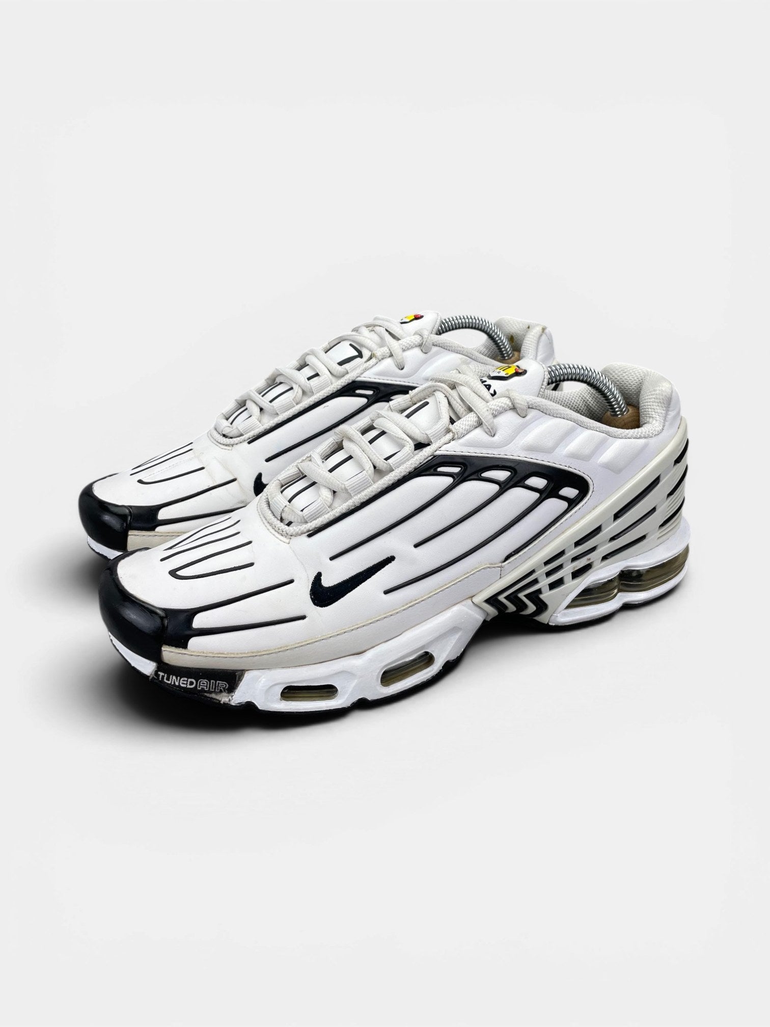 Nike Air Max Plus III Leather — buty sportowe męskie w bardzo dobrym stanie rozmiar 42.5, widok z boku
