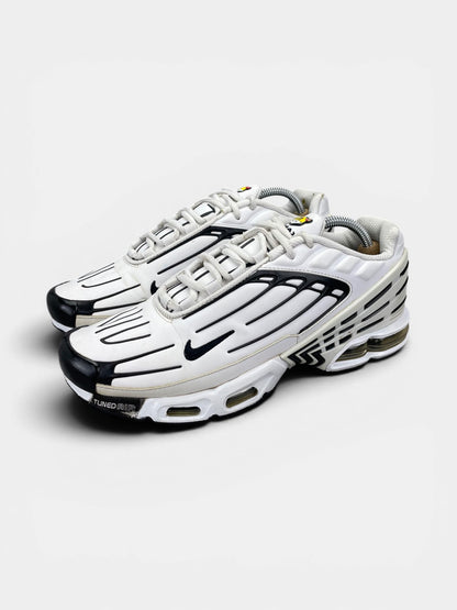 Nike Air Max Plus III Leather — buty sportowe męskie w bardzo dobrym stanie rozmiar 42.5, widok z boku