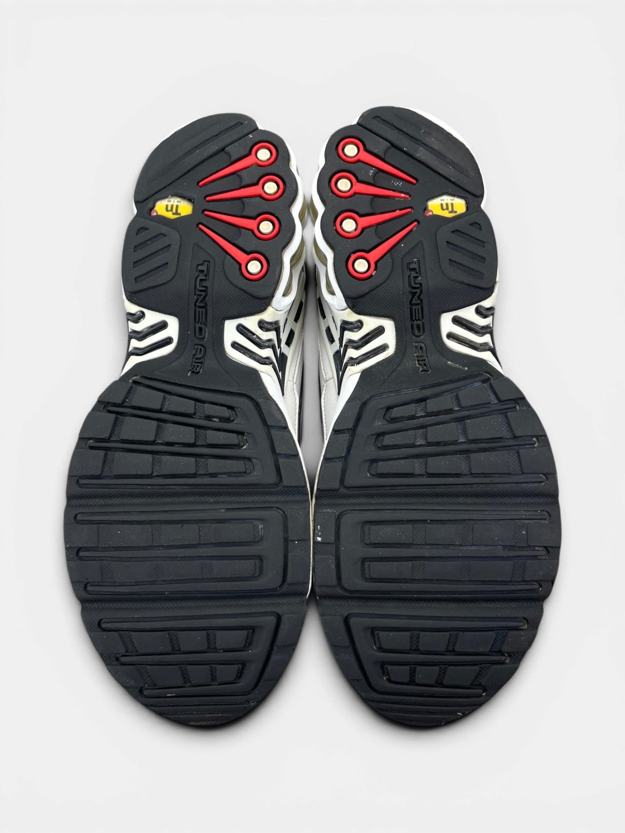 Nike Air Max Plus III Leather — buty sportowe męskie w bardzo dobrym stanie rozmiar 42.5, podeszwa