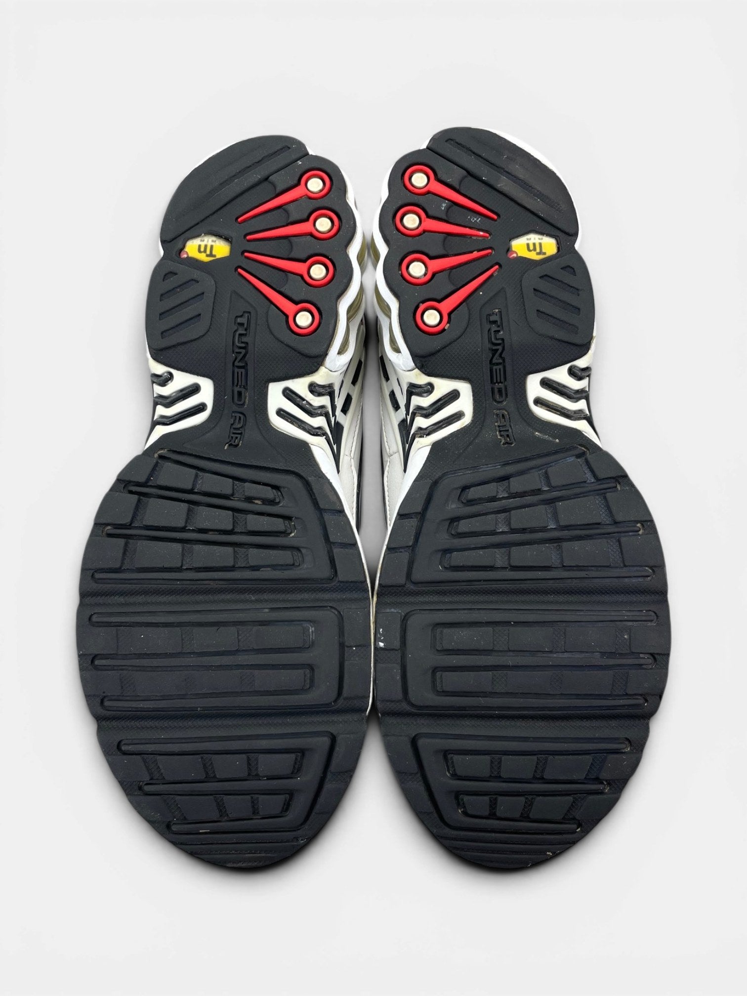 Nike Air Max Plus III Leather — buty sportowe męskie w bardzo dobrym stanie rozmiar 42.5, podeszwa