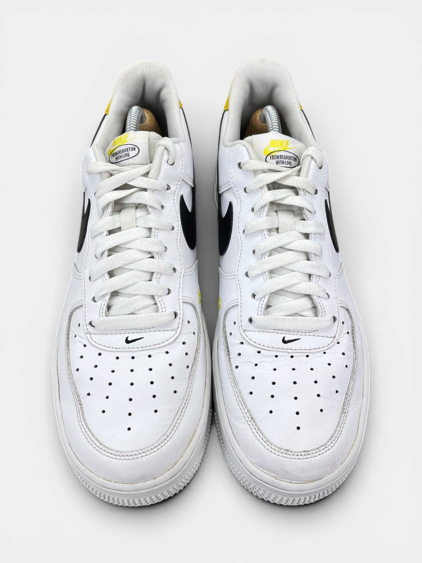 Nike Air Force 1 Low Have A Nike Day — buty sportowe męskie w bardzo dobrym stanie rozmiar 43, widok z góry