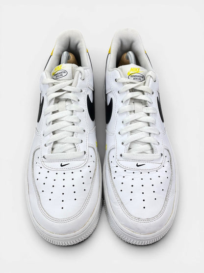 Nike Air Force 1 Low Have A Nike Day — buty sportowe męskie w bardzo dobrym stanie rozmiar 43, widok z góry