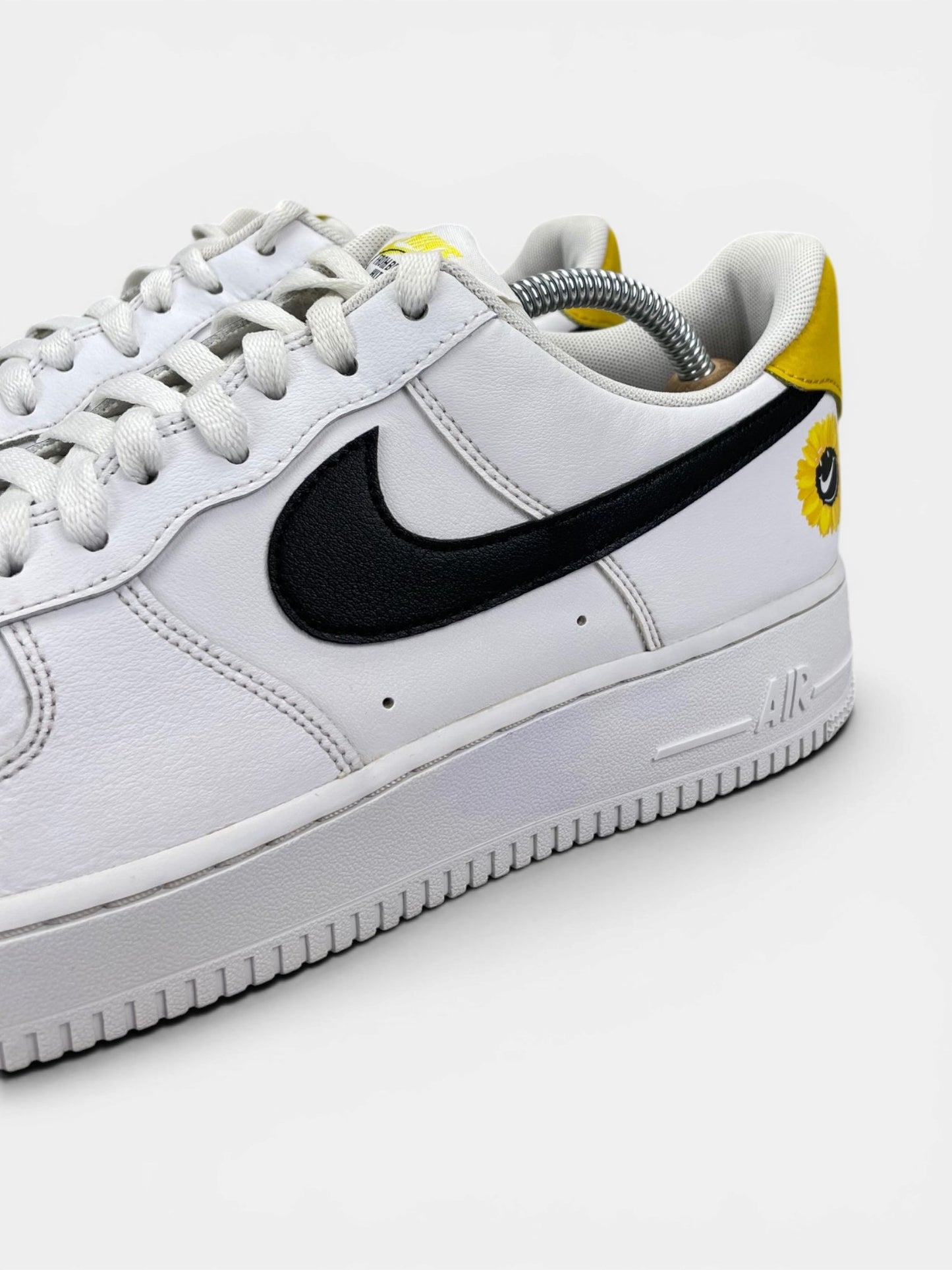 Nike Air Force 1 Low Have A Nike Day — buty sportowe męskie w bardzo dobrym stanie rozmiar 43, opcjonalne zdjęcie 1