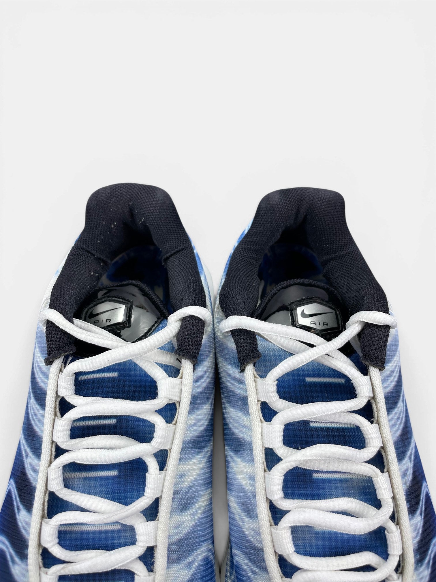 Nike Air Max Plus (TN) Light Photography Blue — buty sportowe męskie w bardzo dobrym stanie rozmiar 42, zapiętki butów