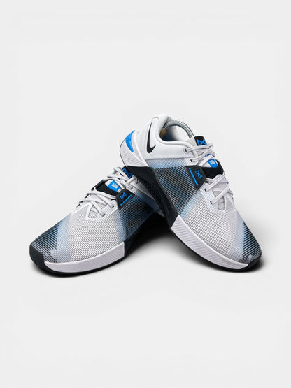 Nike Metcon 10 — buty sportowe męskie w bardzo dobrym stanie rozmiar 42.5, boczny profil
