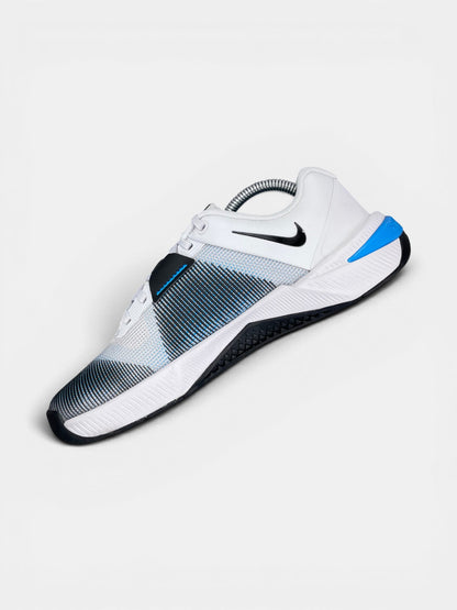 Nike Metcon 10 — buty sportowe męskie w bardzo dobrym stanie rozmiar 42.5, wewnętrzny panel prawego buta