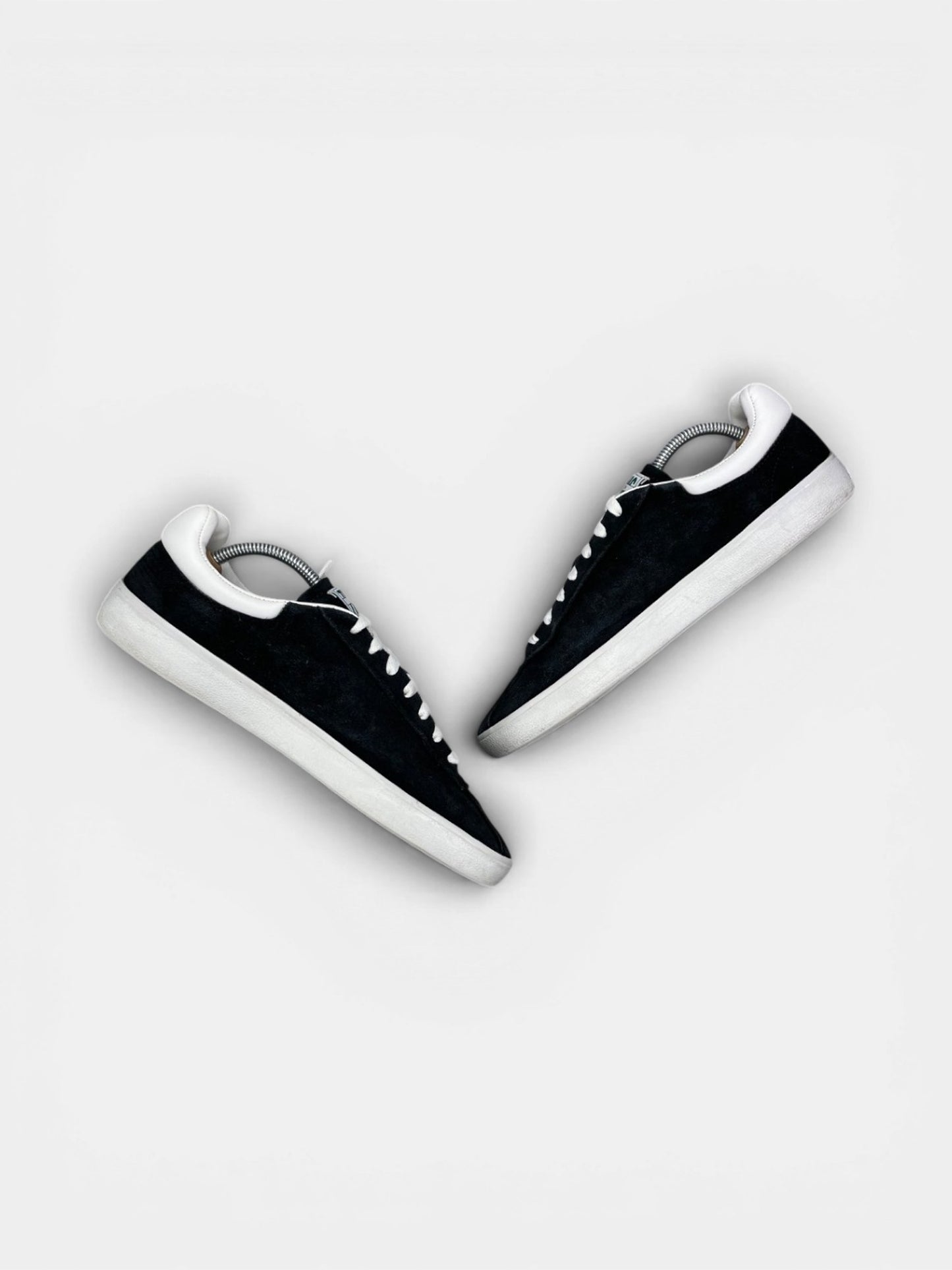 Lacoste BaseShot — buty sportowe męskie w bardzo dobrym stanie rozmiar 42.5, zewnętrzny panel prawego buta