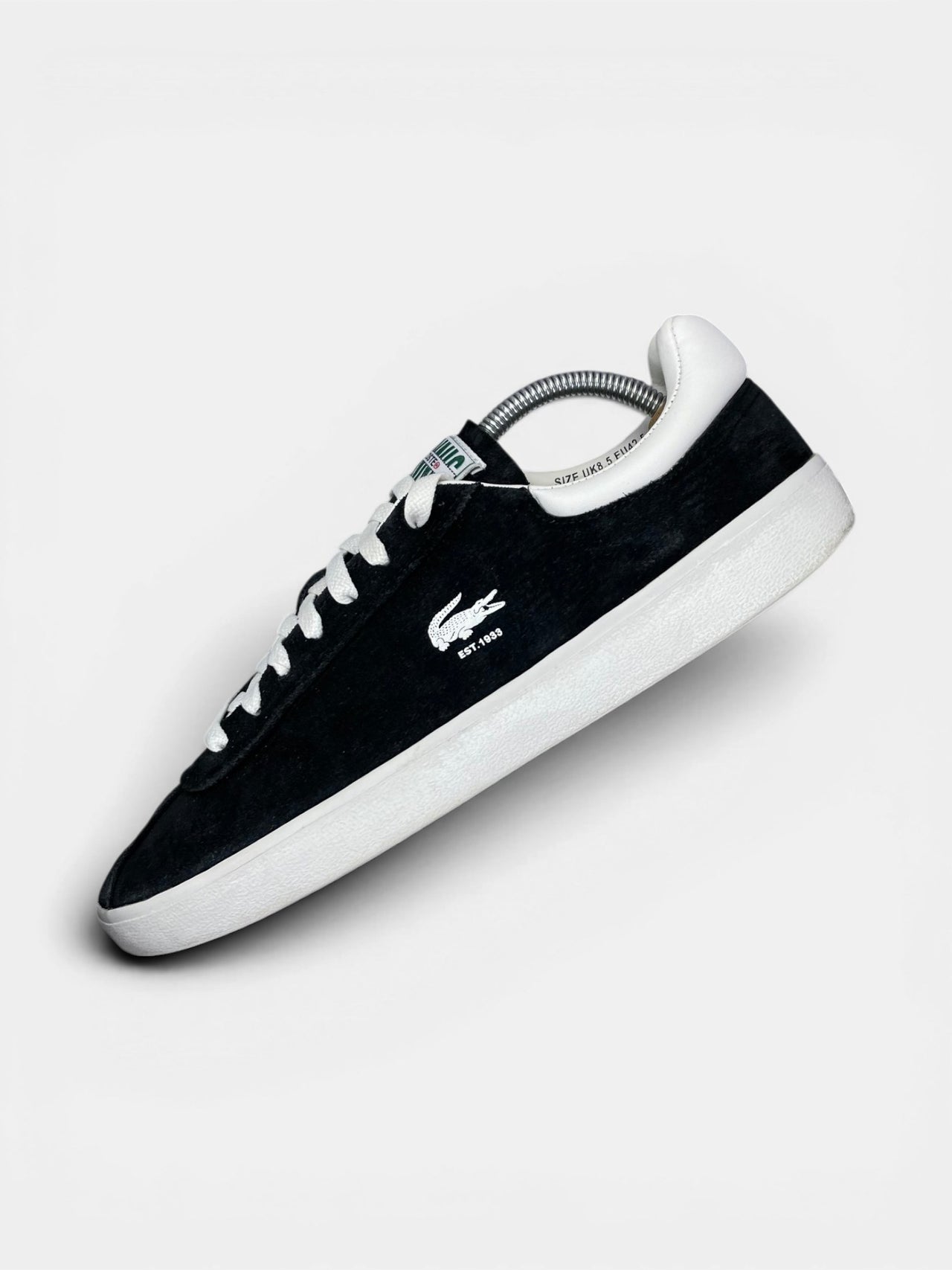 Lacoste BaseShot — buty sportowe męskie w bardzo dobrym stanie rozmiar 42.5, widok z góry na wewnętrzną stronę butów