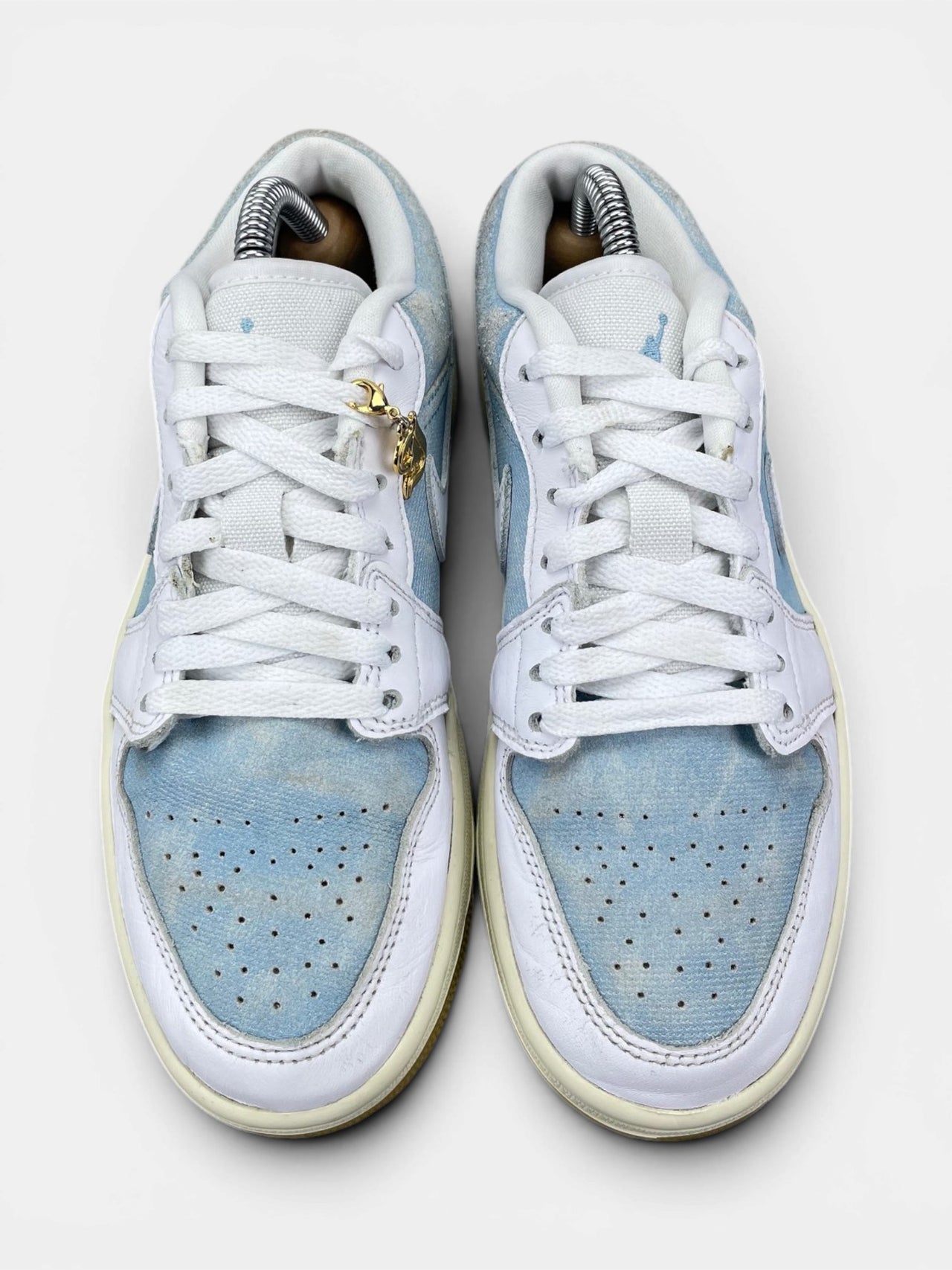 Nike Air Jordan 1 Low Denim Worn Blue — buty sportowe damskie w bardzo dobrym stanie rozmiar 36.5, widok z góry
