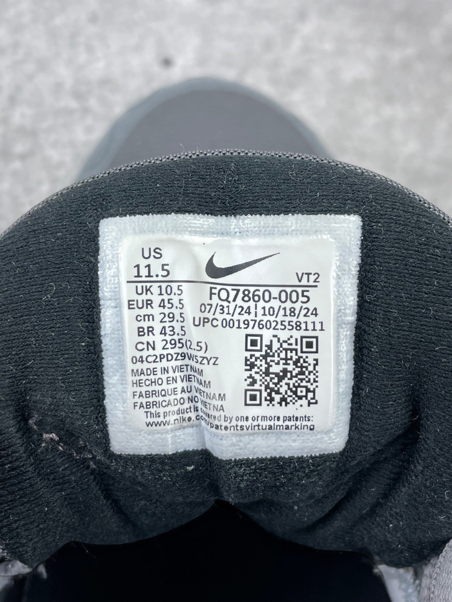 Nike Air Max DN8 “Iron Grey / Bright Crimson” DN8 Grey Crimson — buty sportowe męskie w bardzo dobrym stanie rozmiar 45.5, opcjonalne zdjęcie 2