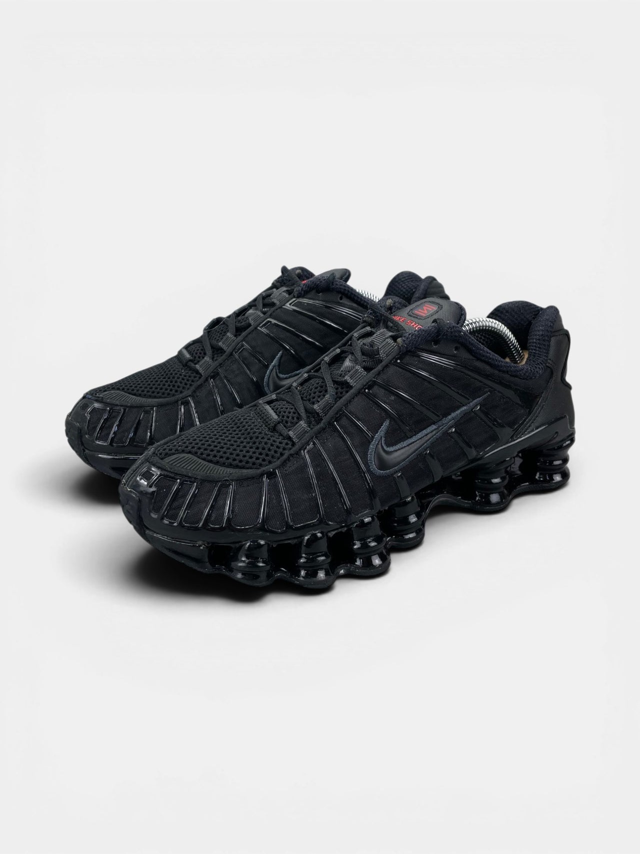 Nike Shox TL Black — buty sportowe męskie w bardzo dobrym stanie rozmiar 40, widok z boku