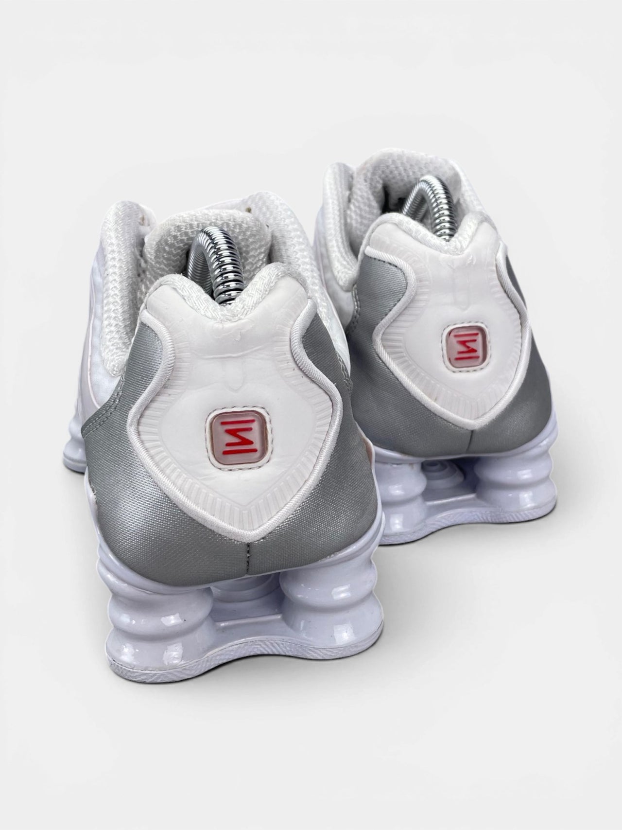 Nike Shox TL — buty sportowe damskie w bardzo dobrym stanie rozmiar 38, widok z tyłu