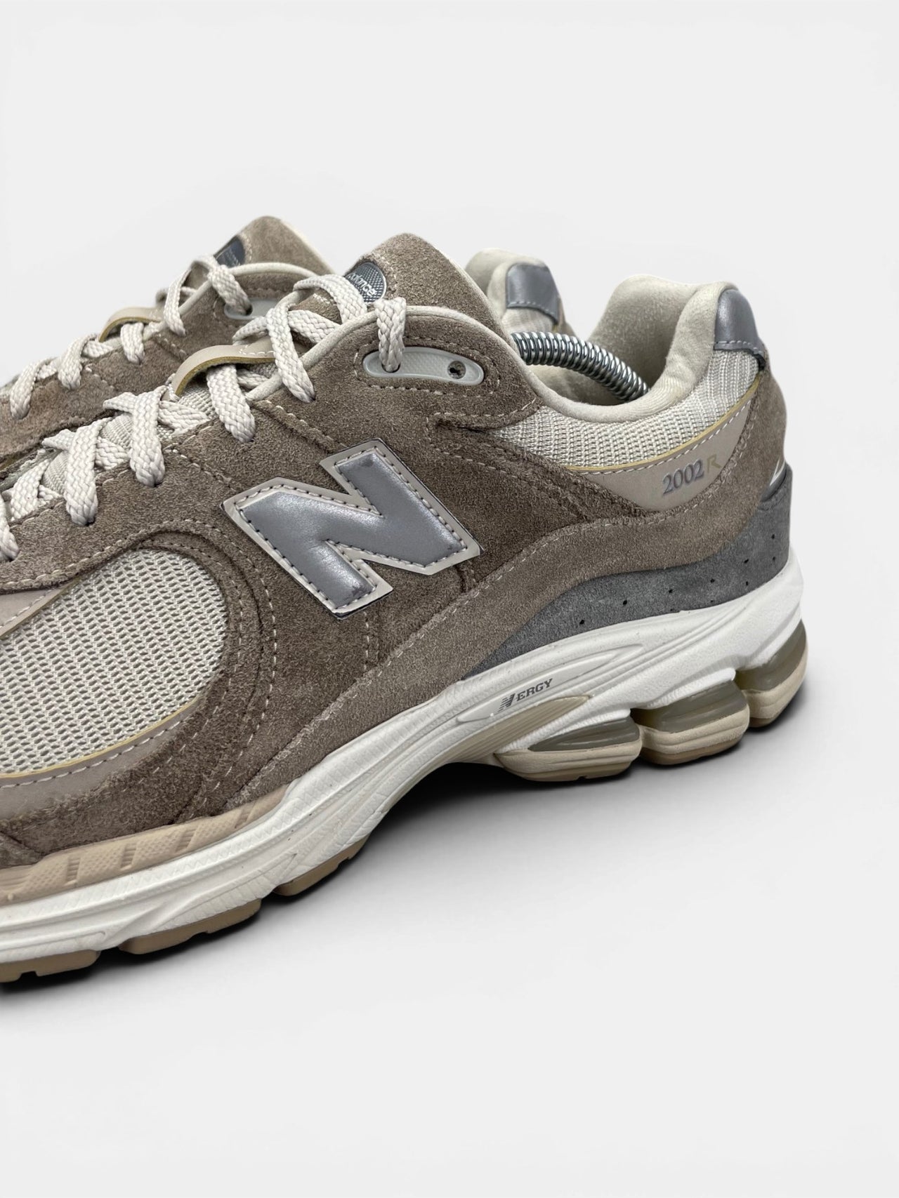 New Balance 2002R — buty sportowe męskie w bardzo dobrym stanie rozmiar 44.5, opcjonalne zdjęcie 1