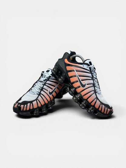 Nike Shox TL Blue Tint/Total Orange — buty sportowe męskie w bardzo dobrym stanie rozmiar 42, boczny profil