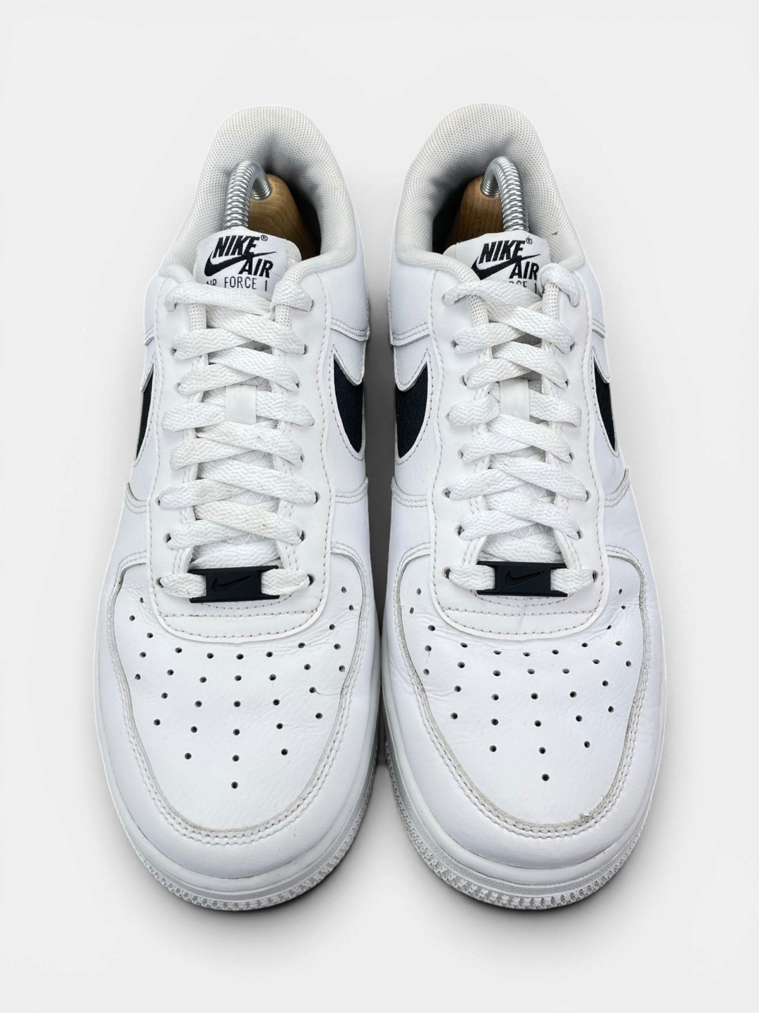 Nike Air Force 1 '07 LV8 Nylon Swoosh — buty sportowe męskie w bardzo dobrym stanie rozmiar 41, widok z góry
