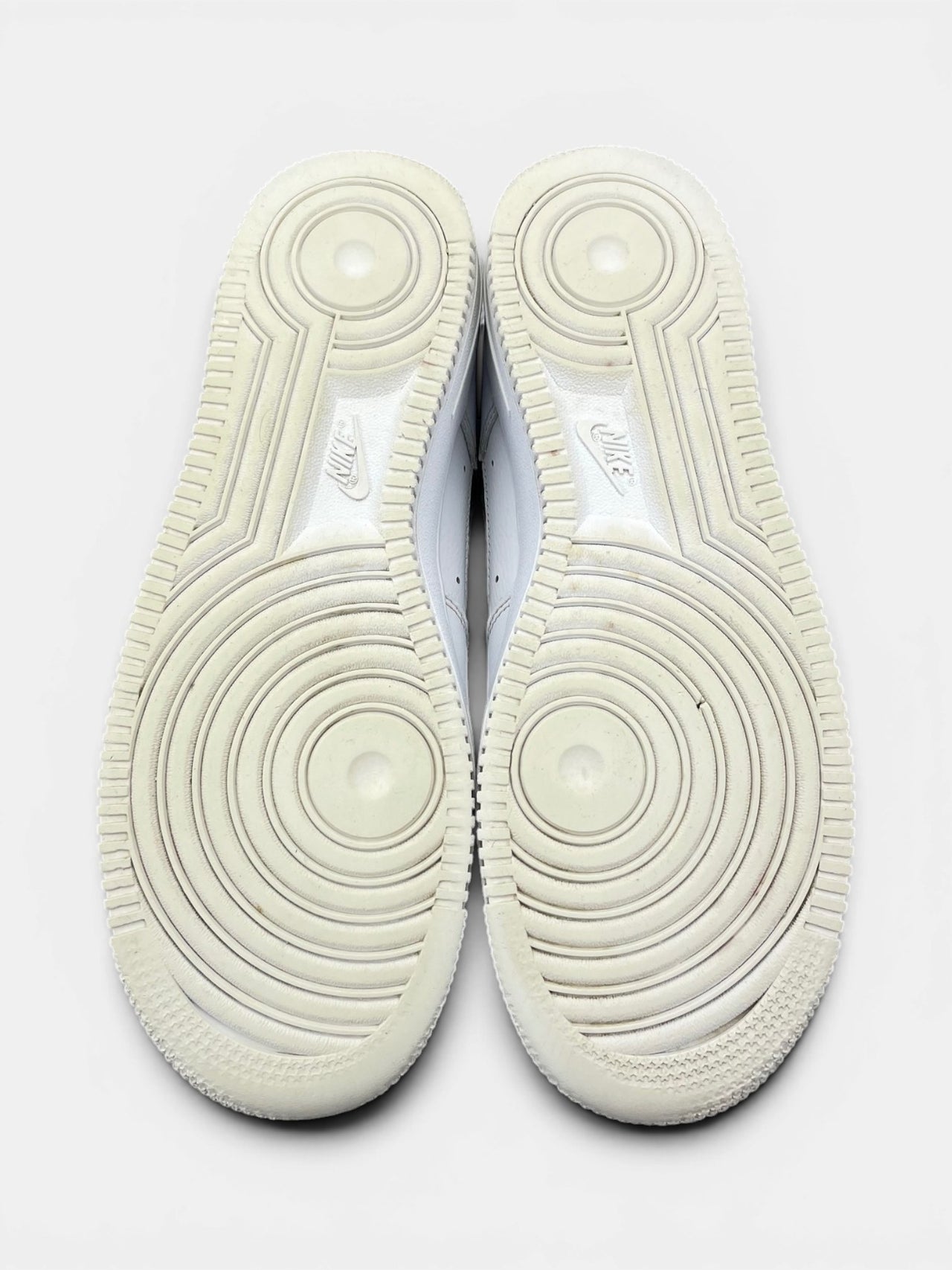 Nike Air Force 1 '07 LV8 Nylon Swoosh — buty sportowe męskie w bardzo dobrym stanie rozmiar 41, podeszwa