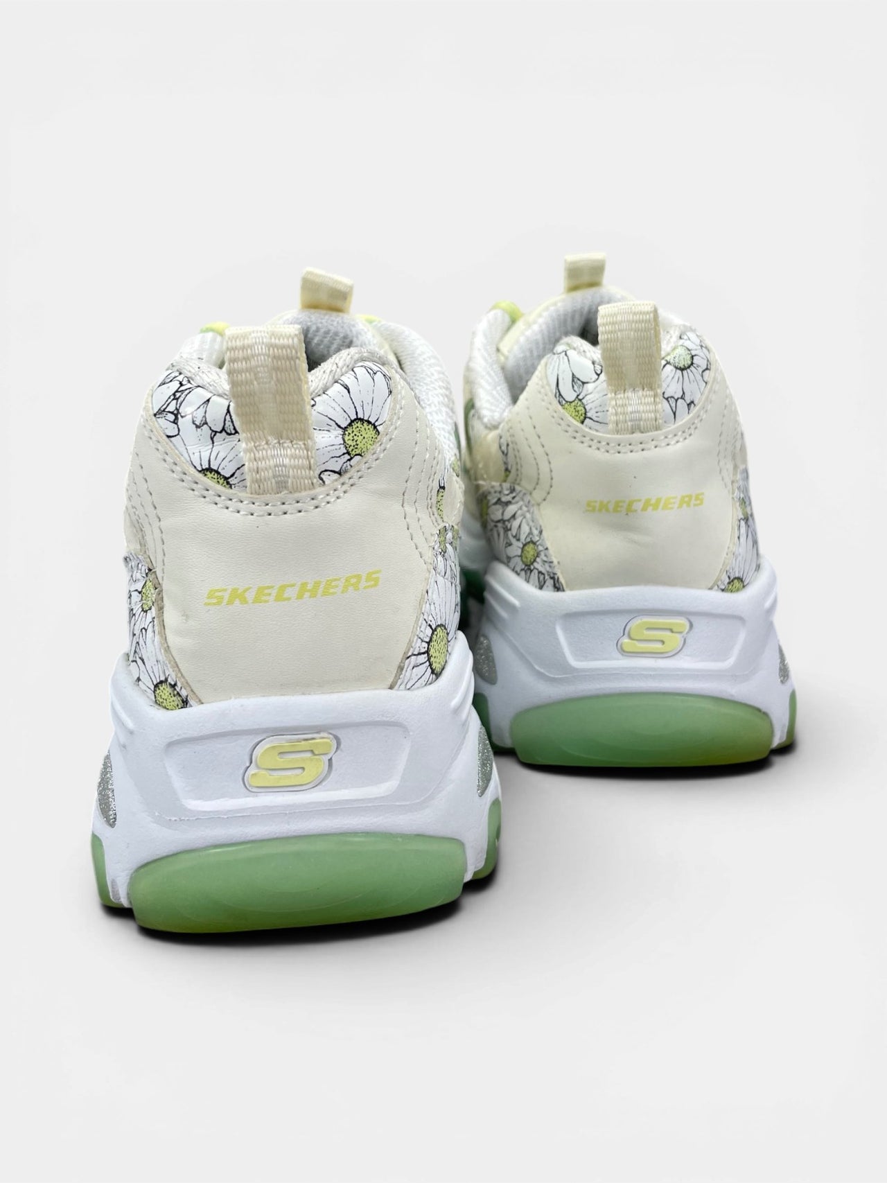 Skechers D'lites Biggest Fan — buty sportowe damskie w bardzo dobrym stanie rozmiar 39, widok z tyłu