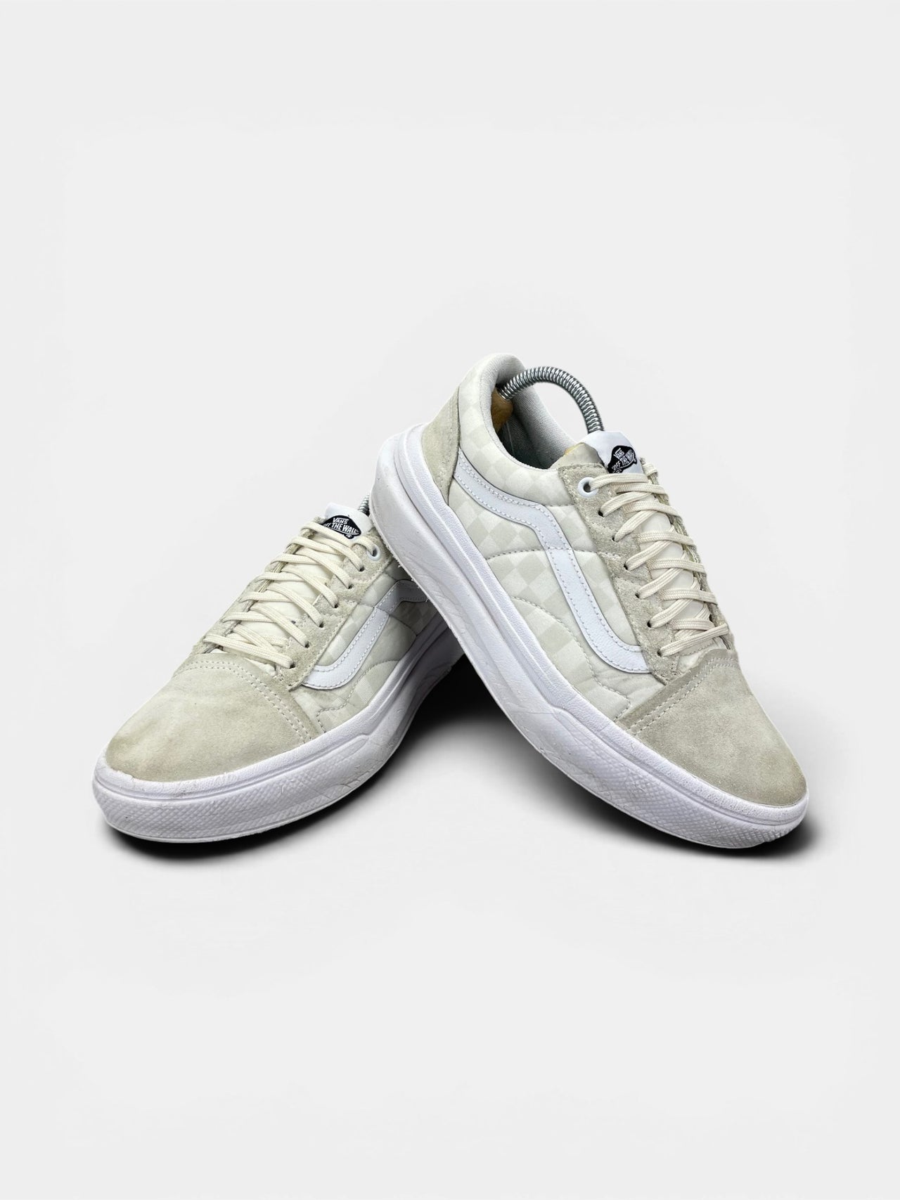 Vans Sneakers — buty sportowe damskie w bardzo dobrym stanie rozmiar 40, boczny profil
