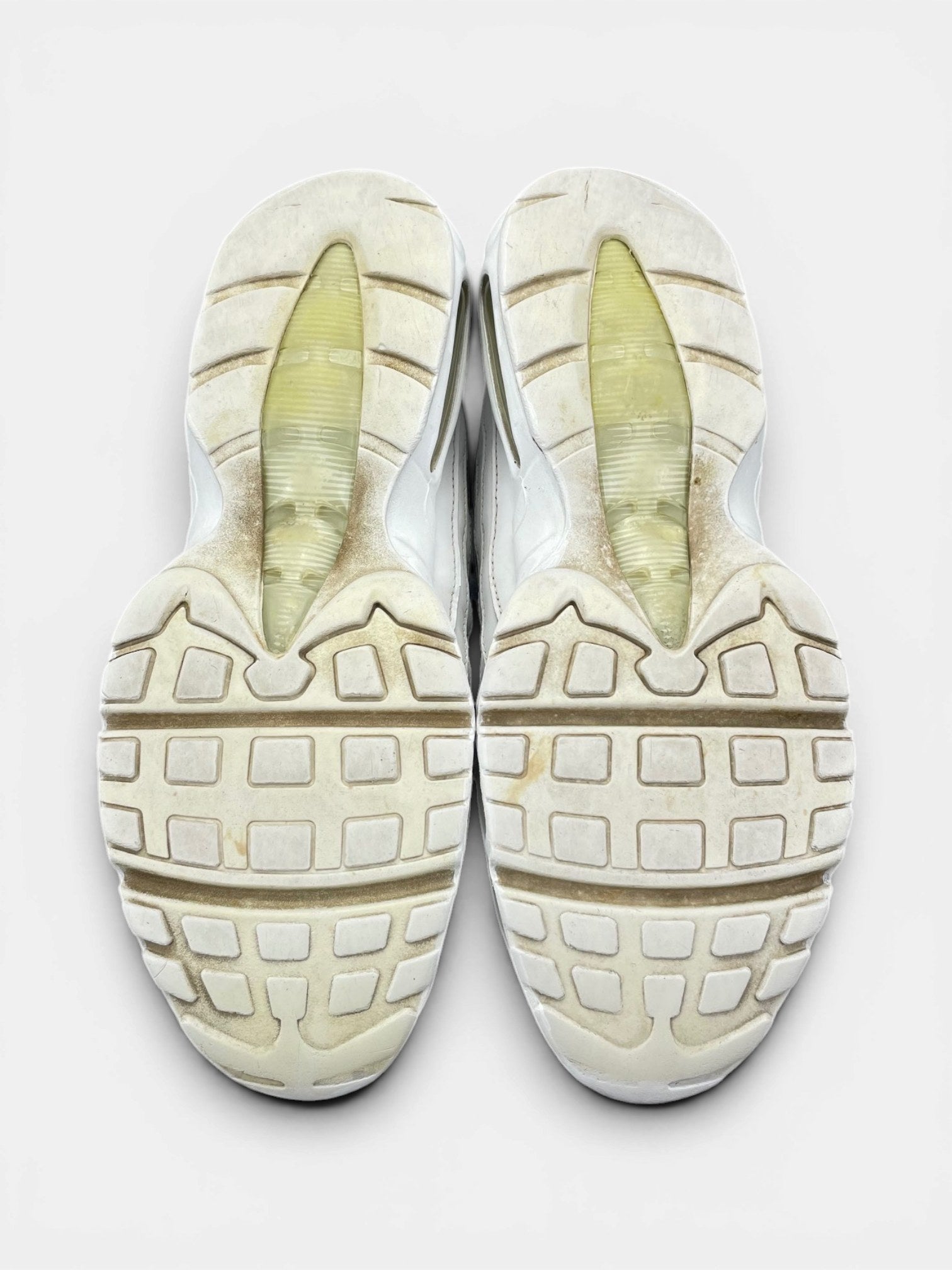 Nike Air Max 95 Essential Triple White — buty sportowe męskie w bardzo dobrym stanie rozmiar 45, podeszwa