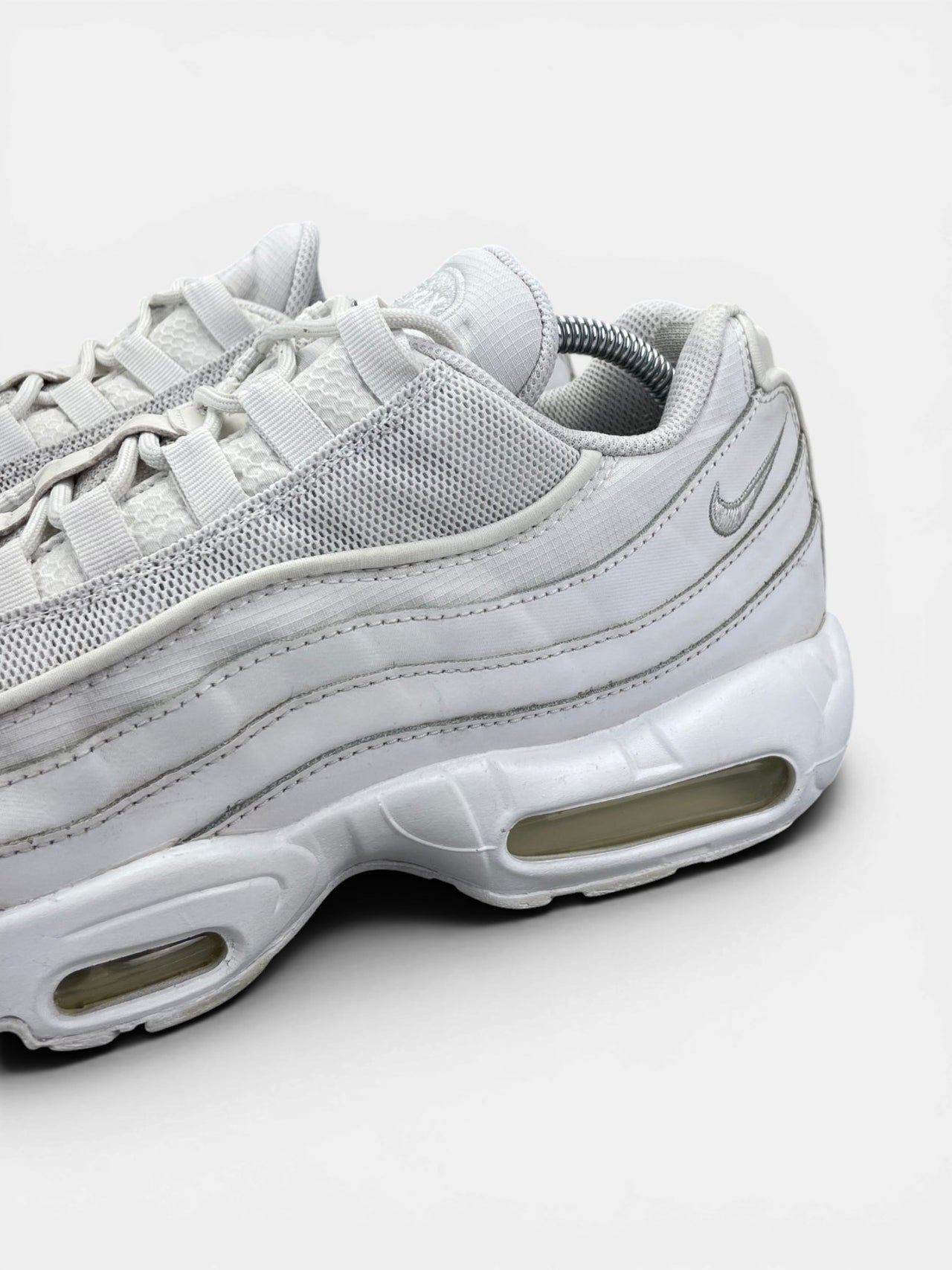 Nike Air Max 95 Essential Triple White — buty sportowe męskie w bardzo dobrym stanie rozmiar 45, opcjonalne zdjęcie 1