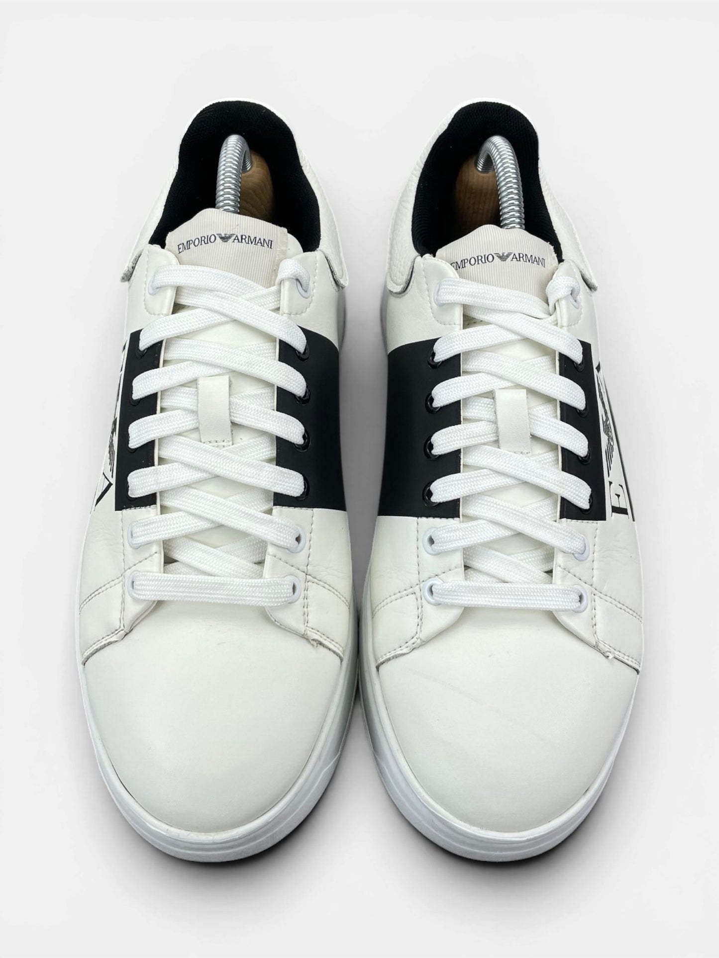 Emporio Armani Sneakers — buty sportowe męskie w bardzo dobrym stanie rozmiar 42, widok z góry