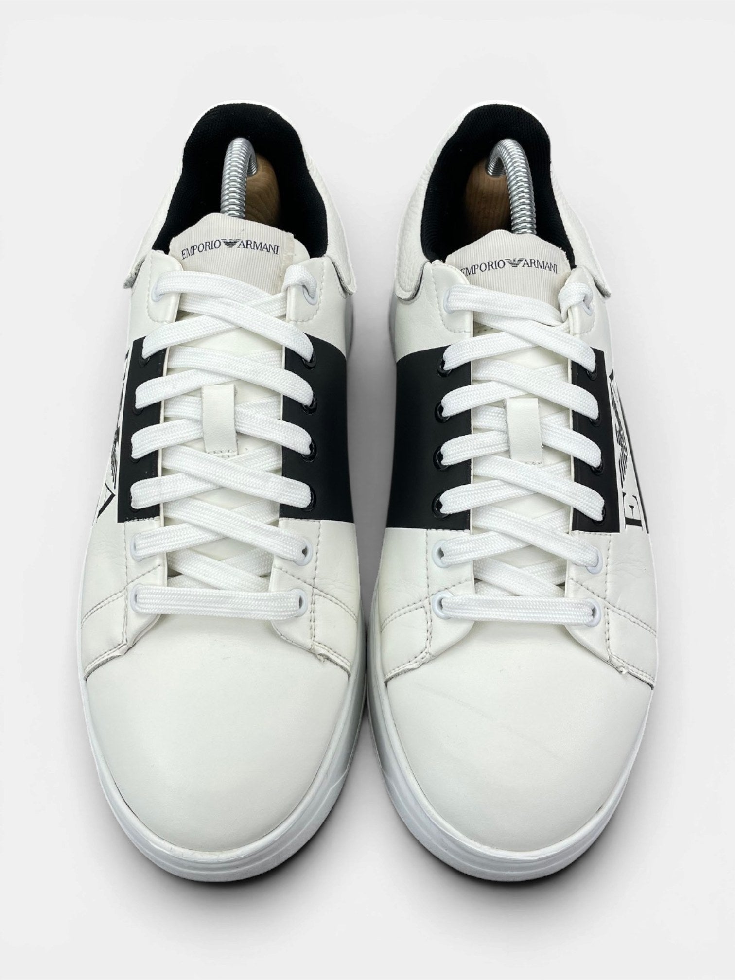 Emporio Armani Sneakers — buty sportowe męskie w bardzo dobrym stanie rozmiar 42, widok z góry