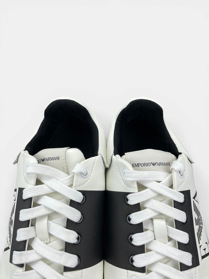 Emporio Armani Sneakers — buty sportowe męskie w bardzo dobrym stanie rozmiar 42, zapiętki butów