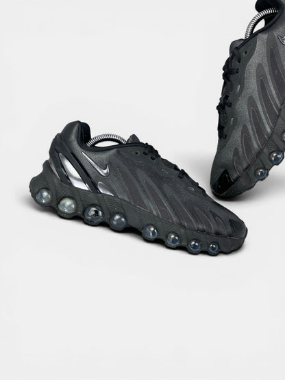 Nike Air Max DN8 — buty sportowe damskie w bardzo dobrym stanie rozmiar 39, zewnętrzny panel lewego buta