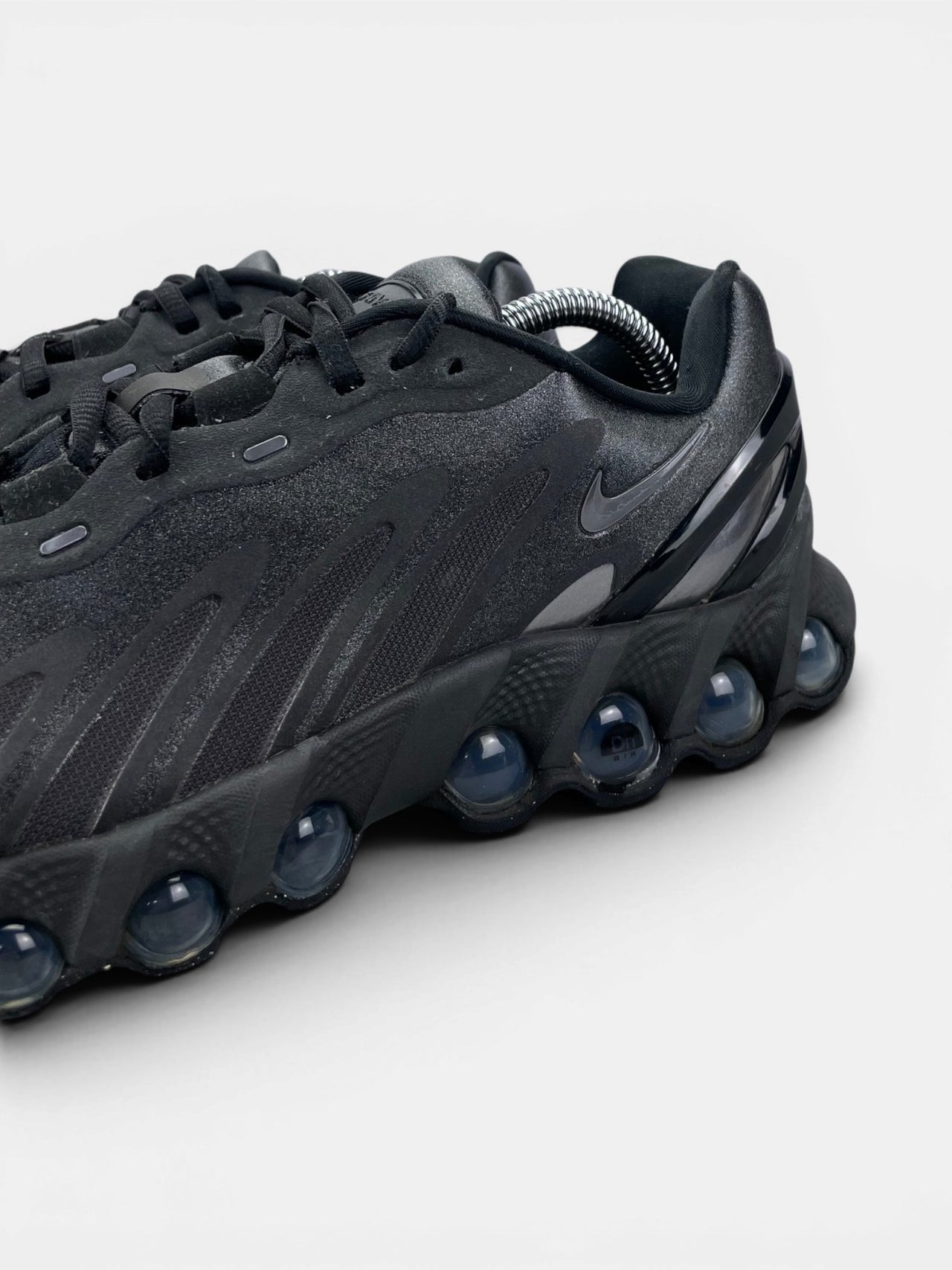 Nike Air Max DN8 — buty sportowe damskie w bardzo dobrym stanie rozmiar 39, opcjonalne zdjęcie 1