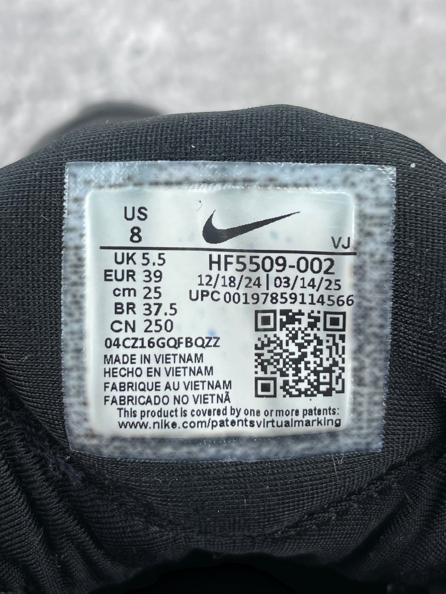 Nike Air Max DN8 — buty sportowe damskie w bardzo dobrym stanie rozmiar 39, opcjonalne zdjęcie 2